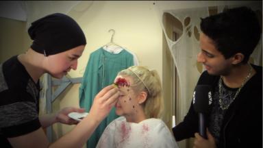 Monster-Make-Up Tutorial mit Sami Slimani